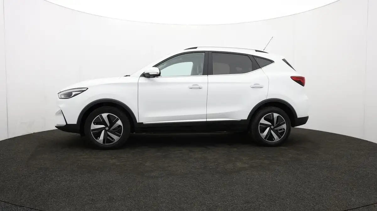 2022-mg-zs-suv-e-trophy-ev-156ps-long-range-big-71