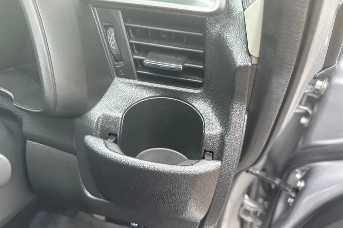 2018-honda-jazz-13-i-vtec-ex-navi-cvt-big-30