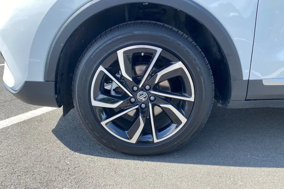 2024-mg-zs-suv-10t-gdi-exclusive-auto-big-8