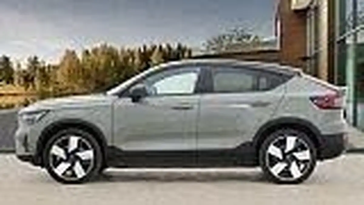 2022-volvo-c40-e-twin-recharge-pro-big-12