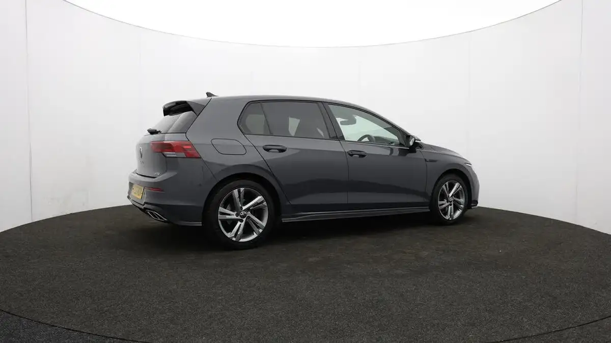 2022-volkswagen-golf-15-etsi-r-line-150ps-hatchback-big-36