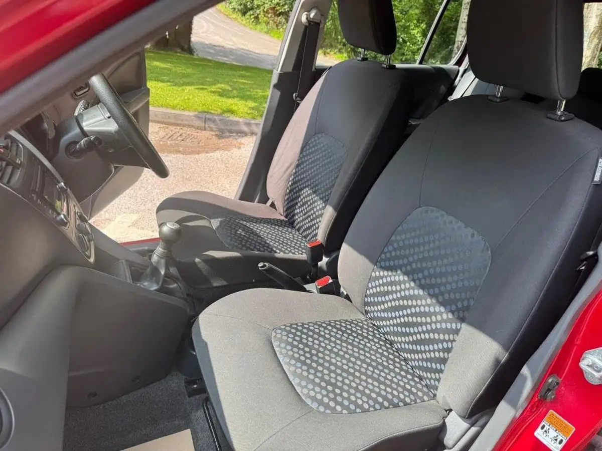2018-suzuki-celerio-10-sz2-big-16