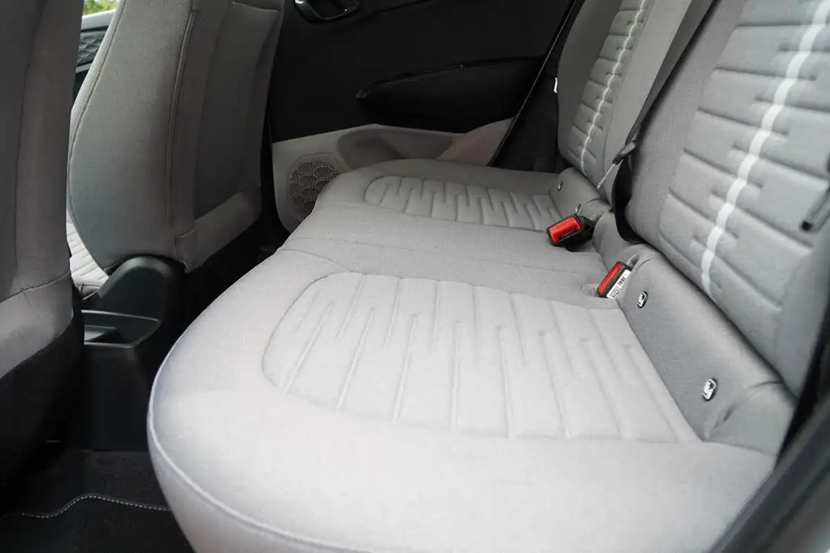 2024-hyundai-i10-12-premium-84ps-big-41