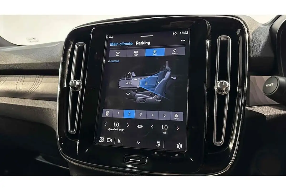 2022-volvo-c40-e-twin-recharge-pro-big-51