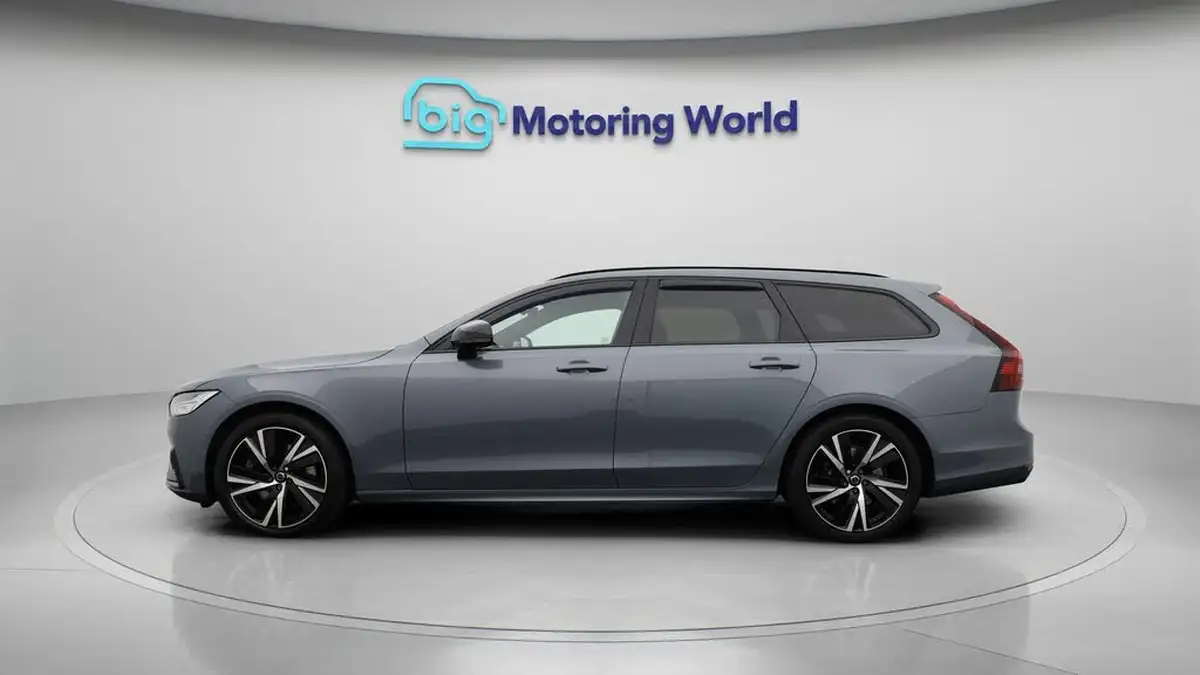 2022-volvo-v90-20td-b4-r-design-big-4