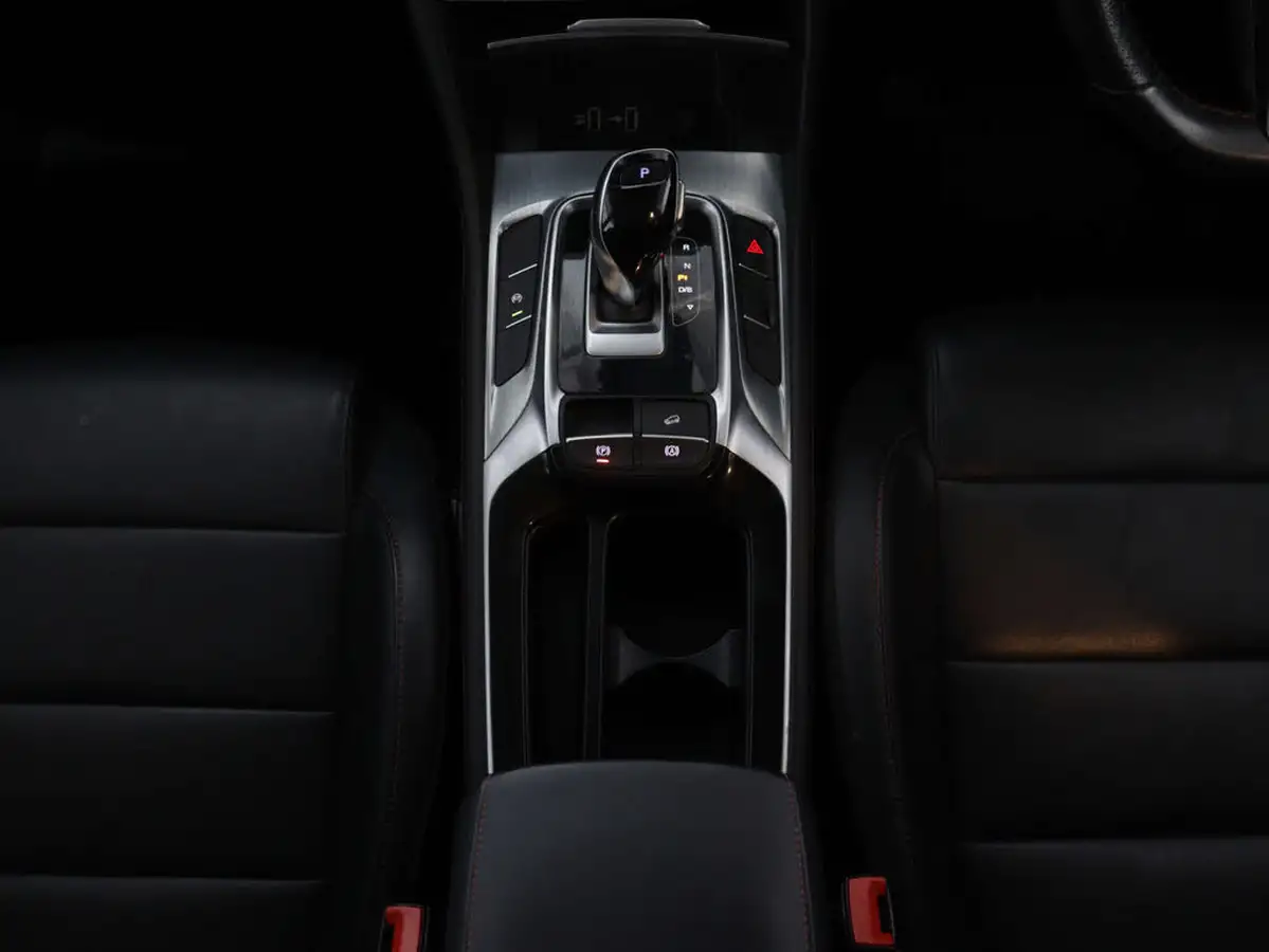 2022-mg-hs-15t-gdi-excite-162ps-dct-big-17