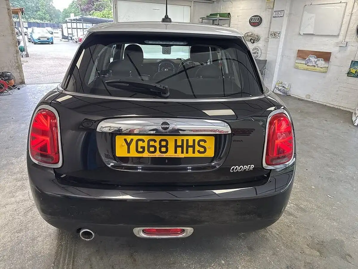 2018-mini-cooper-15-cooper-series-ii-ss-hatchback-5d-big-8