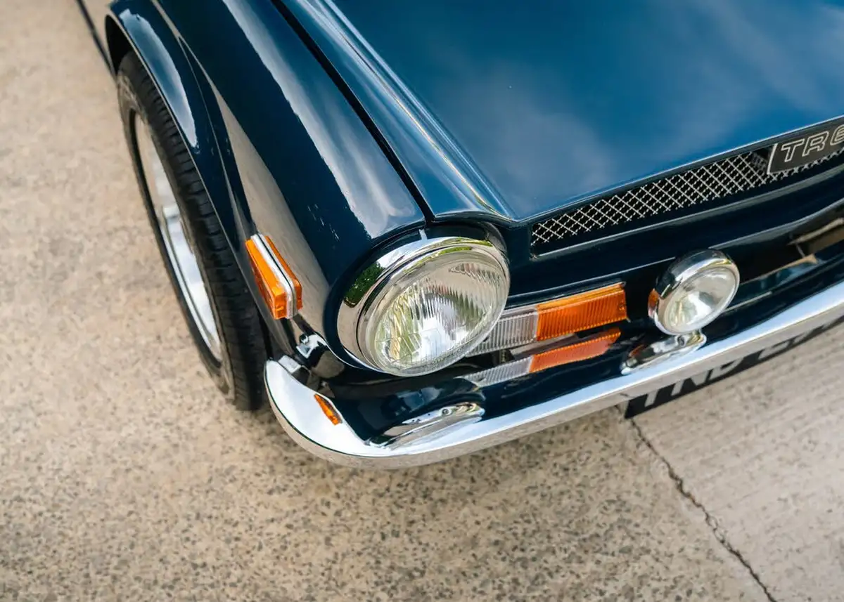 1973-triumph-tr6-roadster-rwd-big-9