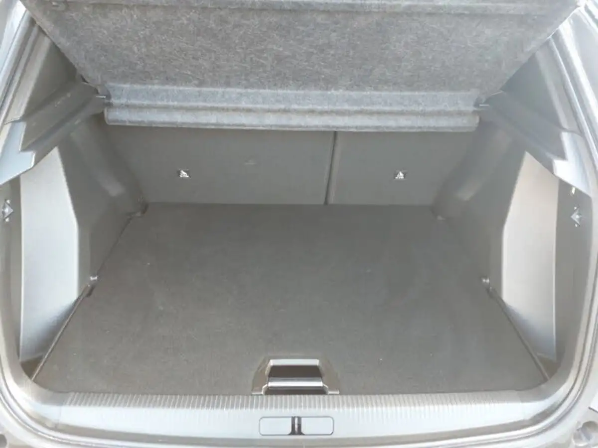 2024-peugeot-2008-suv-12-puretech-allure-130ps-big-7