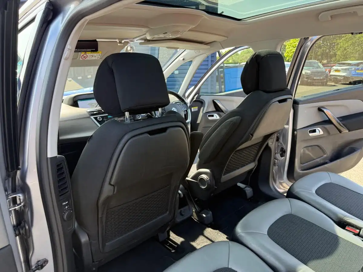 2017-citroen-grand-c4-picasso-20bluehdi-flair-big-35