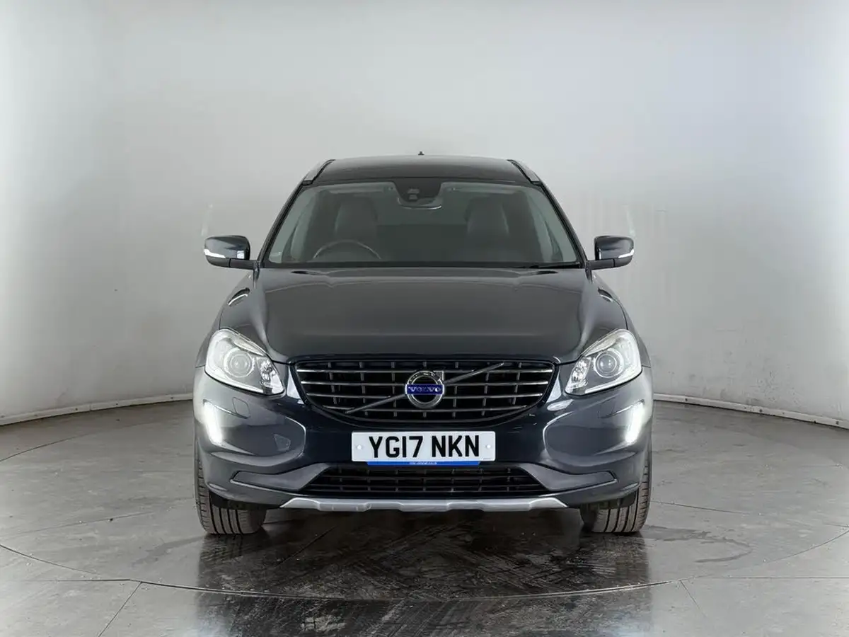 2017-volvo-xc60-24td-d5-se-lux-big-6