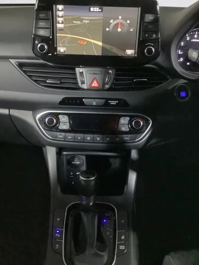 2019-hyundai-i30-14-t-gdi-premium-se-hatchback-dct-big-26