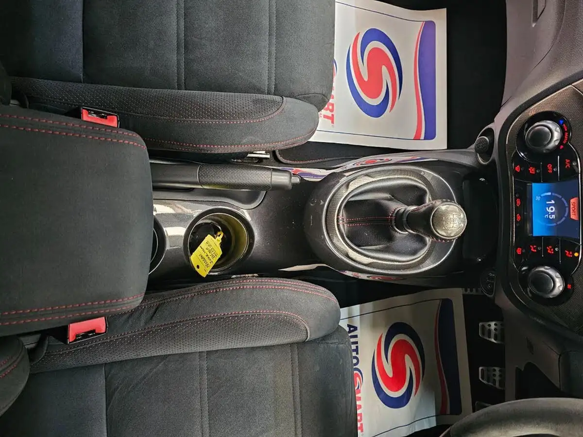 2015-nissan-juke-16-nismo-rs-218ps-big-21