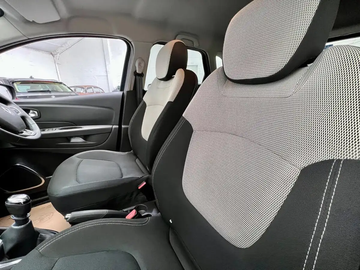 2019-renault-captur-13-tce-iconic-130bhp-ss-big-2