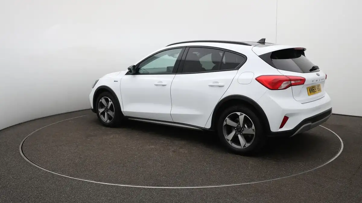 2019-ford-focus-10t-active-hatchback-big-33