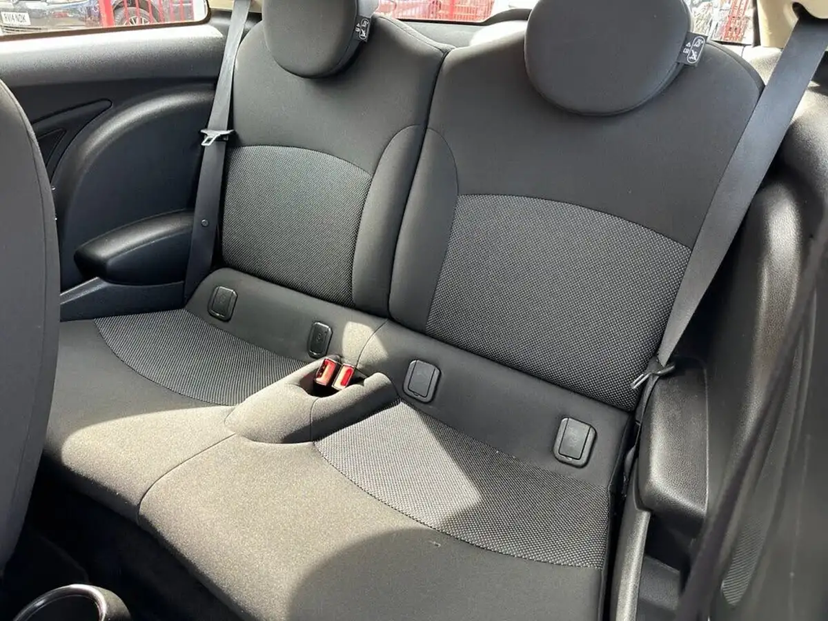2012-mini-cooper-16-one-98bhp-hatchback-3d-auto-big-45
