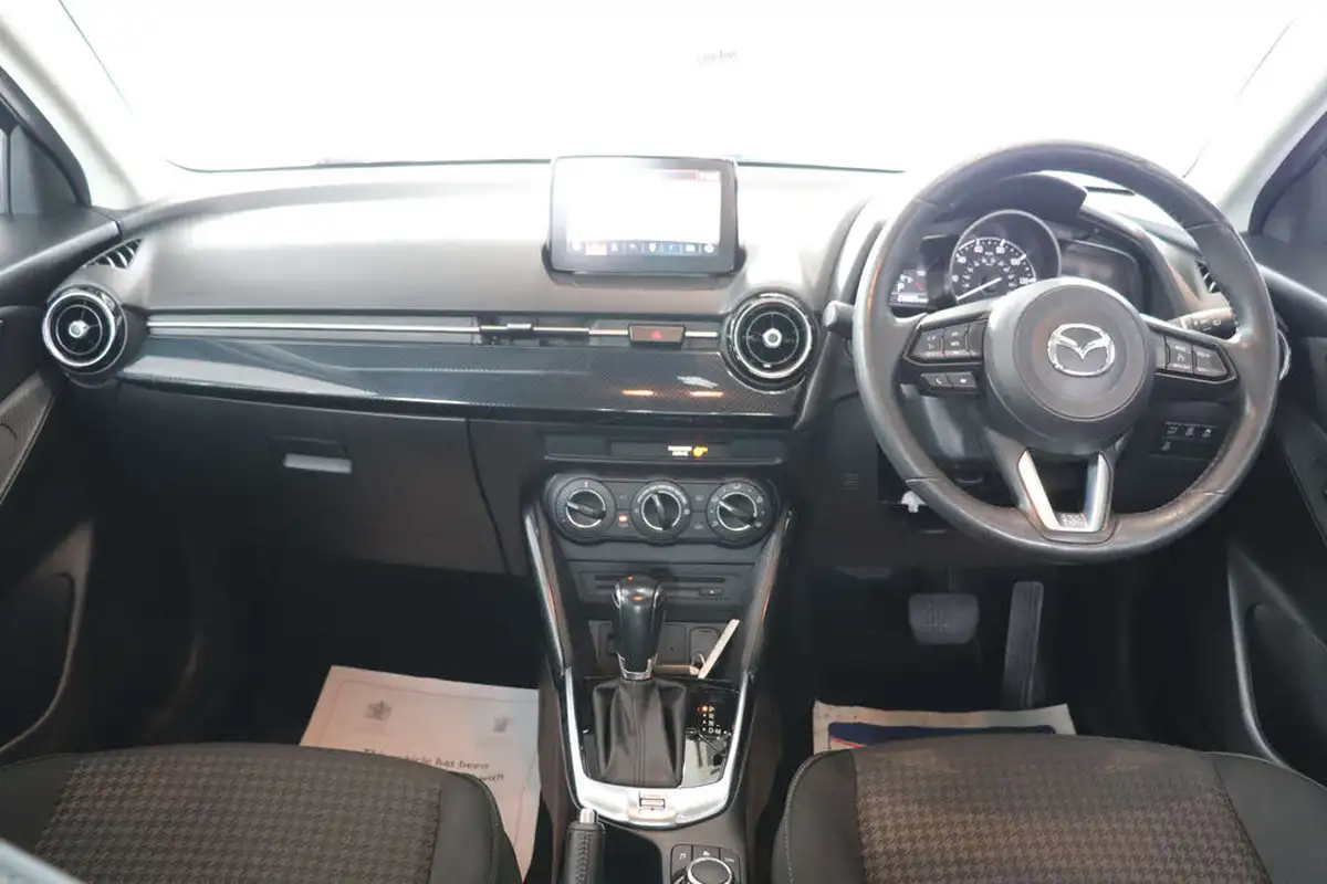 2018-mazda-mazda2-15-se-l-nav-auto-big-13