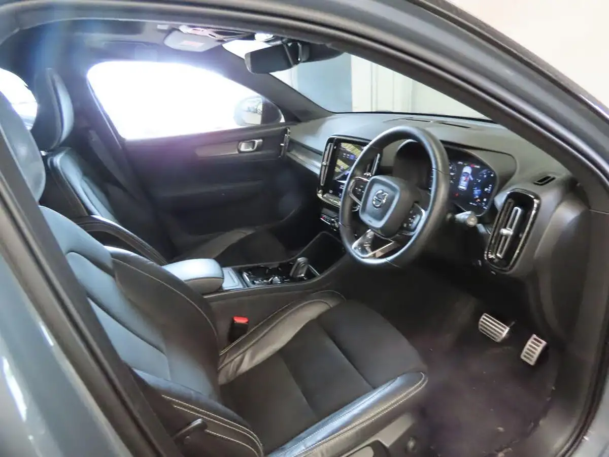 2021-volvo-xc40-20-b4-r-design-194bhp-auto-big-5