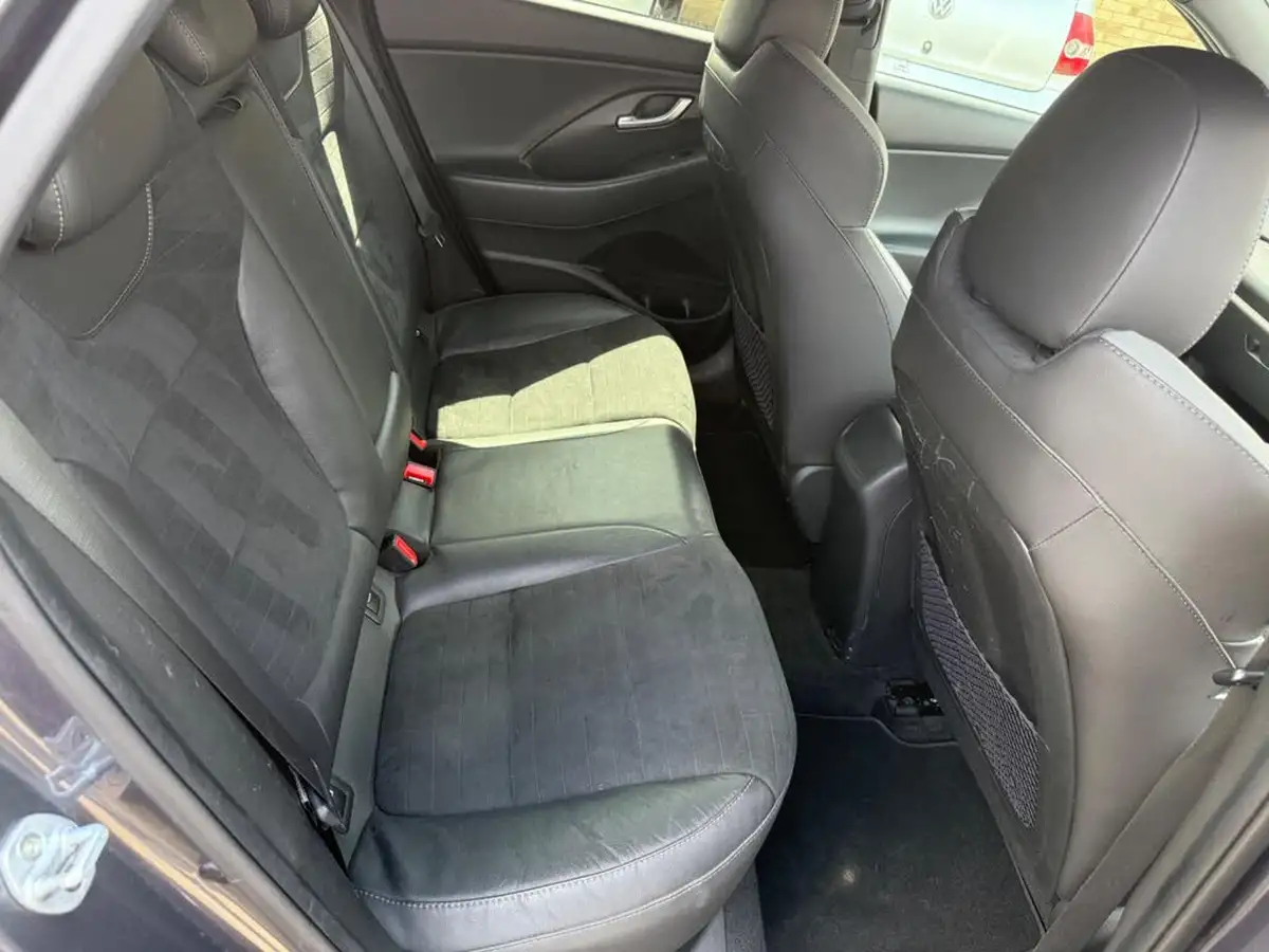 2019-hyundai-i30-14-t-gdi-n-line-nav-fastback-big-12