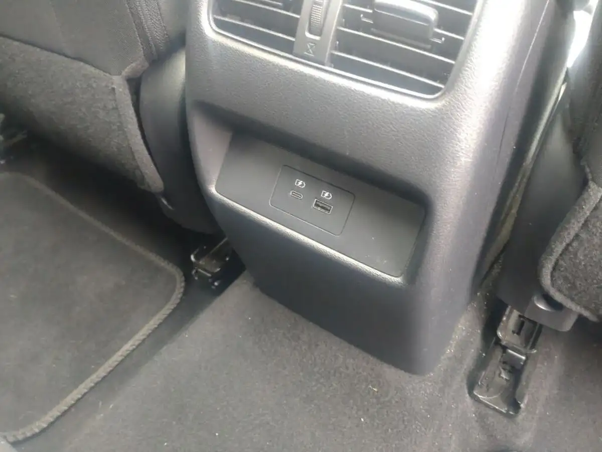 2022-nissan-qashqai-13-dig-t-n-connecta-140ps-big-16