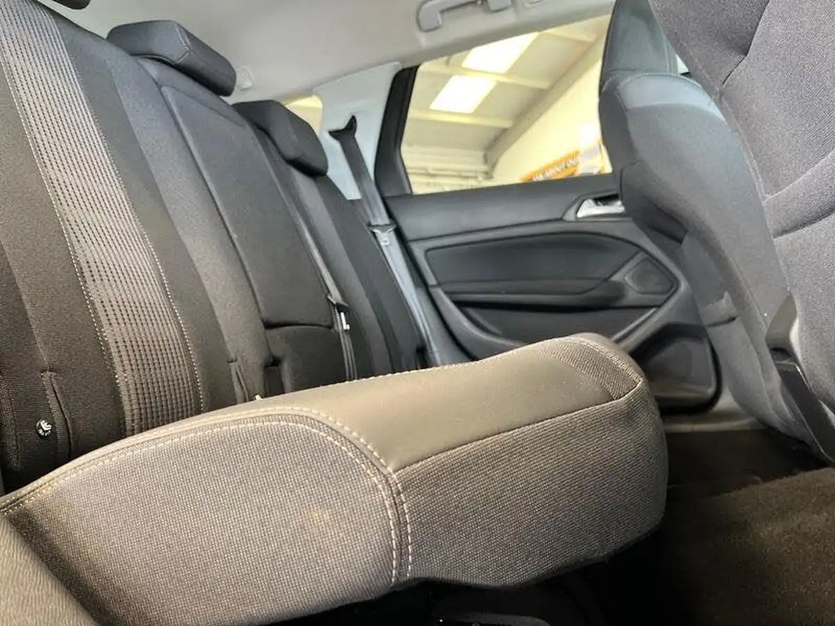 2021-peugeot-308-sw-12-puretech-allure-premium-digital-i-cockpit-estate-eat8-big-13