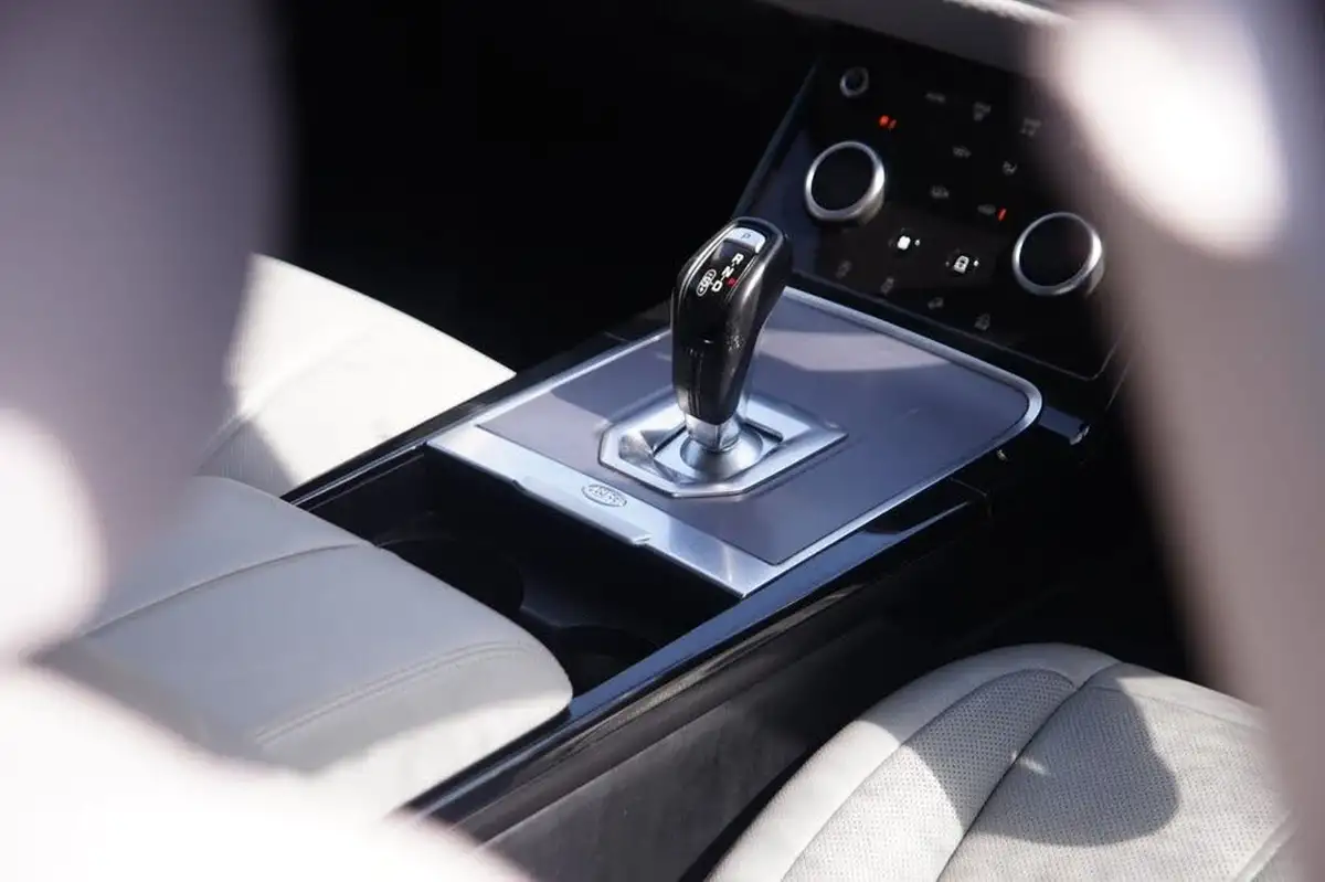 2021-land-rover-range-rover-evoque-20-p200-s-big-21