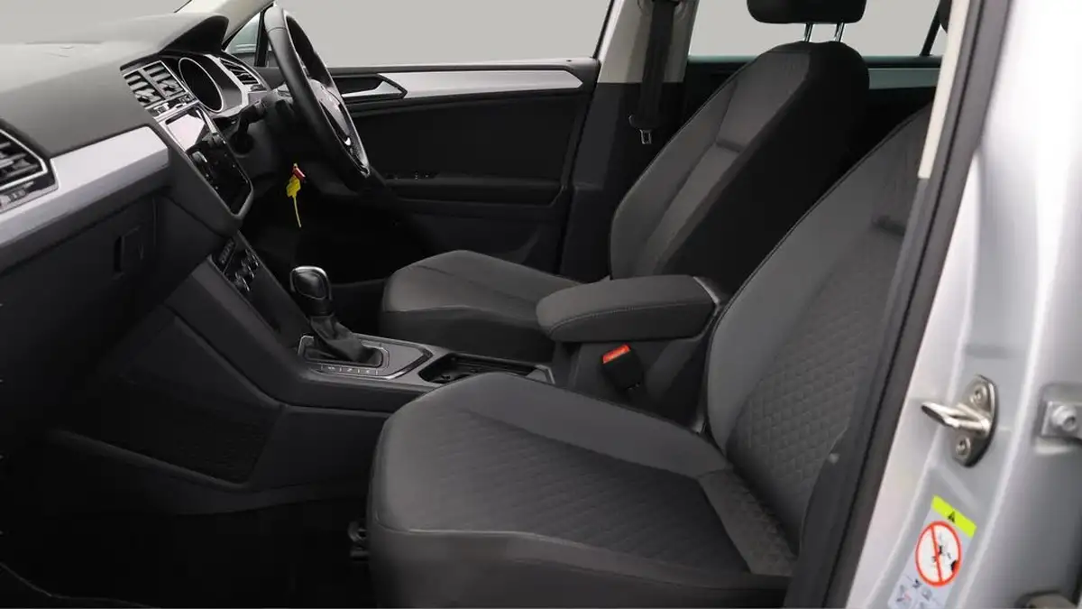 2020-volkswagen-tiguan-20tdi-match-150ps-dsg-big-14