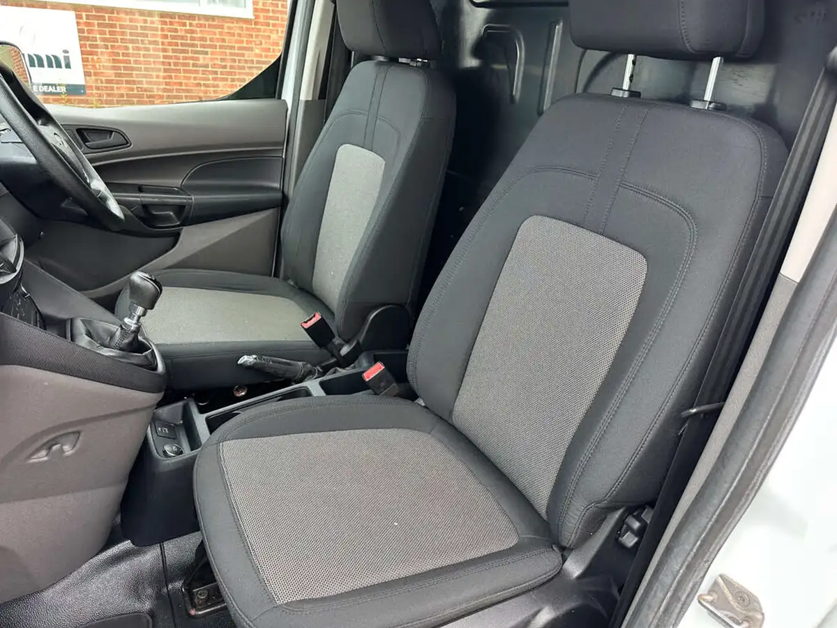 2019-ford-transit-connect-15-ecoblue-l1-200-base-100pseu6dt-panel-big-19