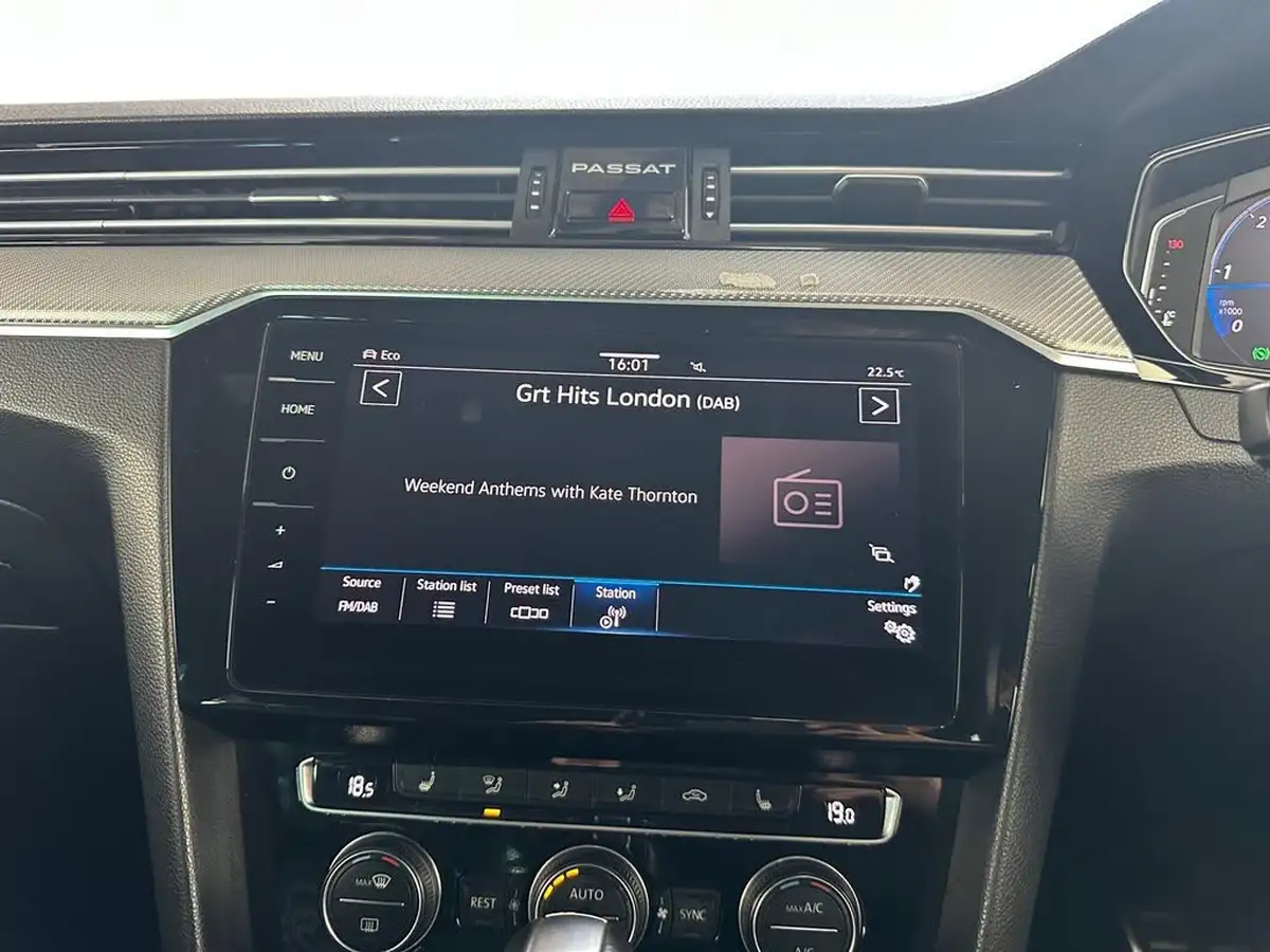 2019-volkswagen-passat-20tdi-r-line-190ps-scr-estate-5d-dsg-big-50