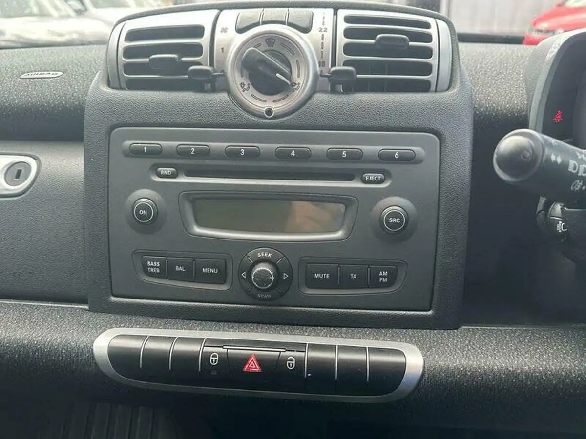 2008-smart-fortwo-10-passion-84bhp-coupe-semi-a-big-17