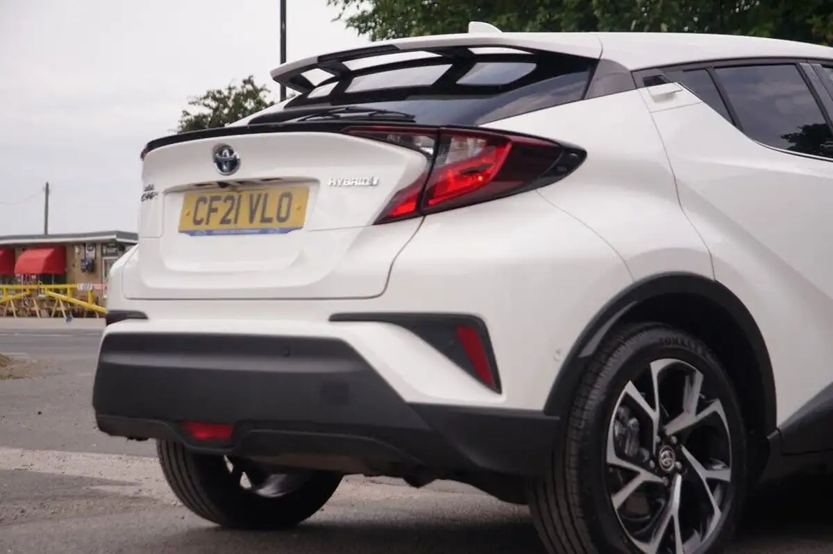 2021-toyota-c-hr-18-vvt-i-design-big-41