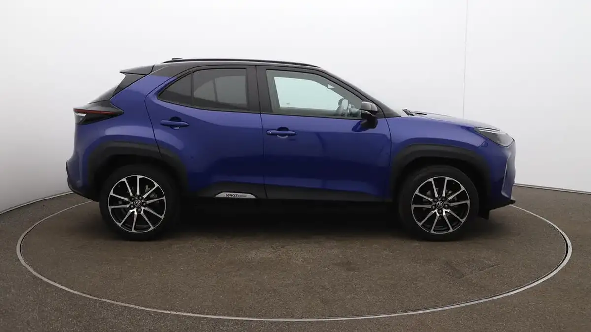 2023-toyota-yaris-cross-15-vvt-i-gr-sport-big-48