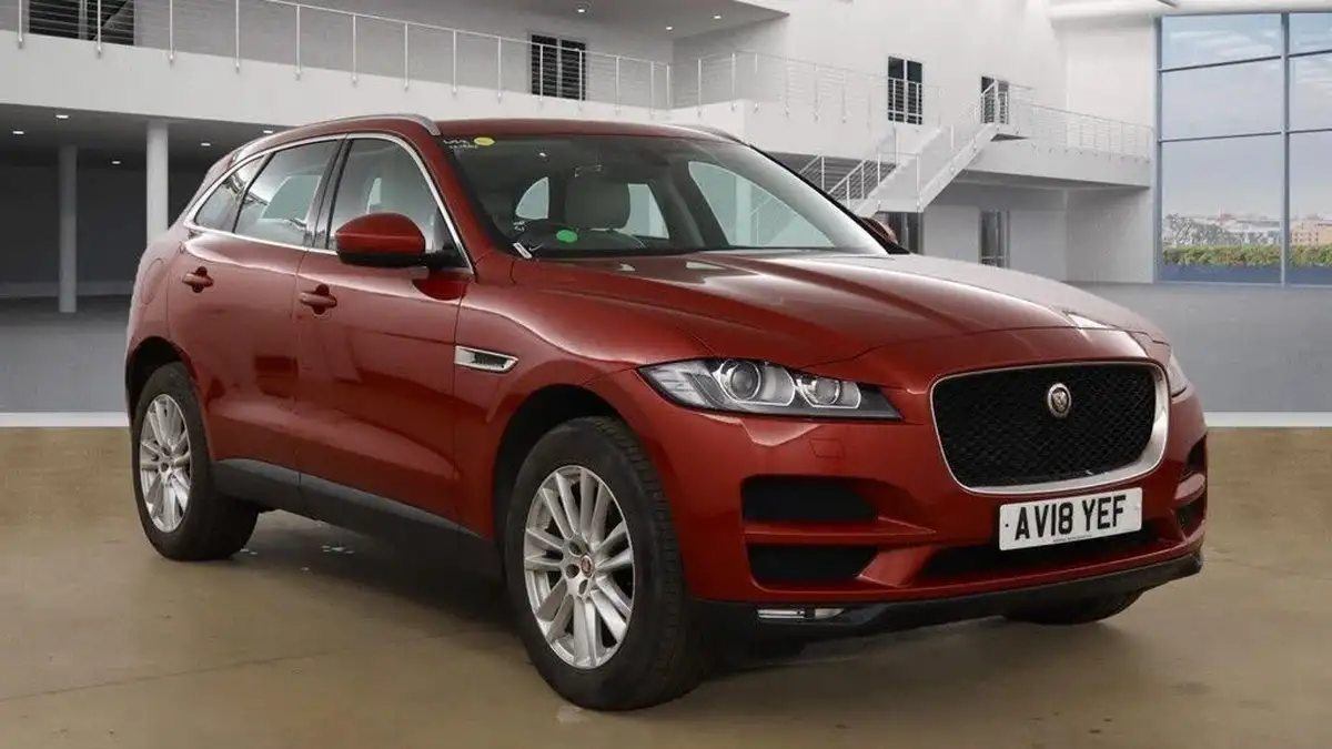 2018-jaguar-f-pace-20-i4d-portfolio-180ps-awd-auto-big-0
