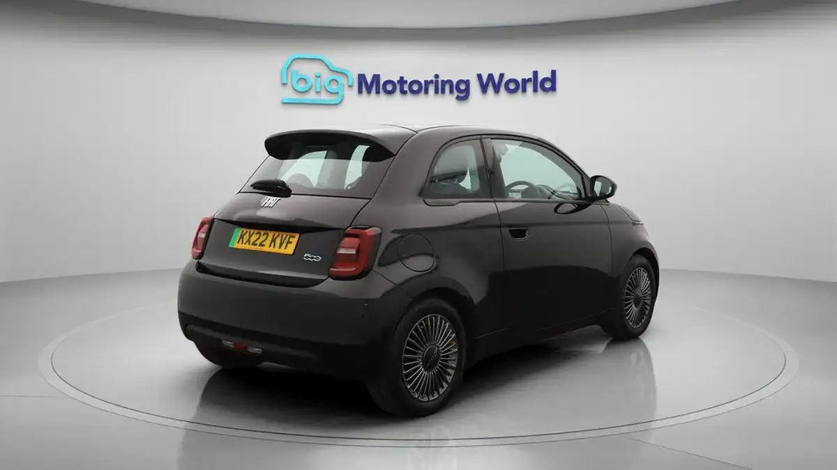 2022-fiat-500-e-icon-117bhp-big-7