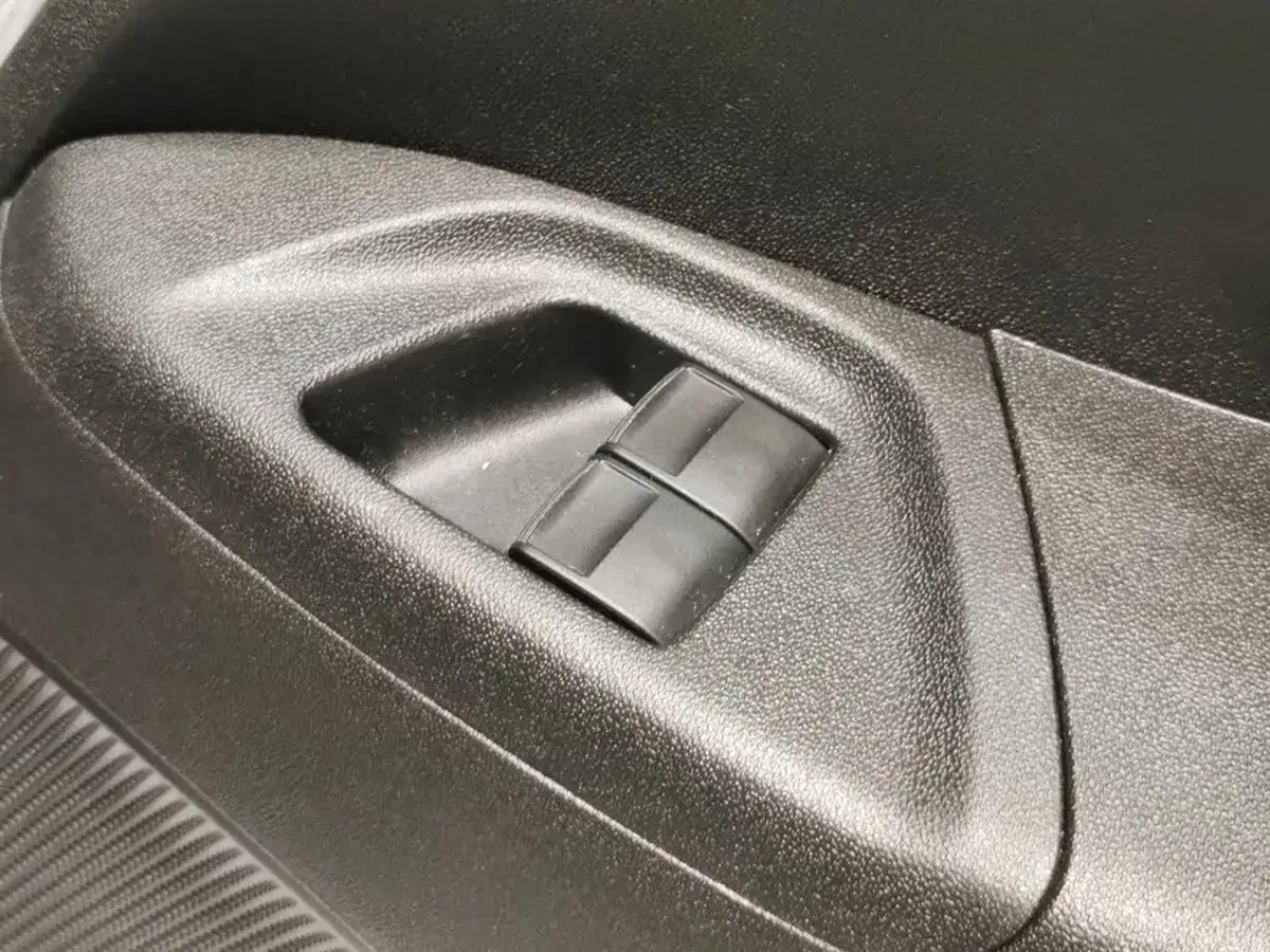 2020-toyota-aygo-10-vvt-i-x-play-big-17