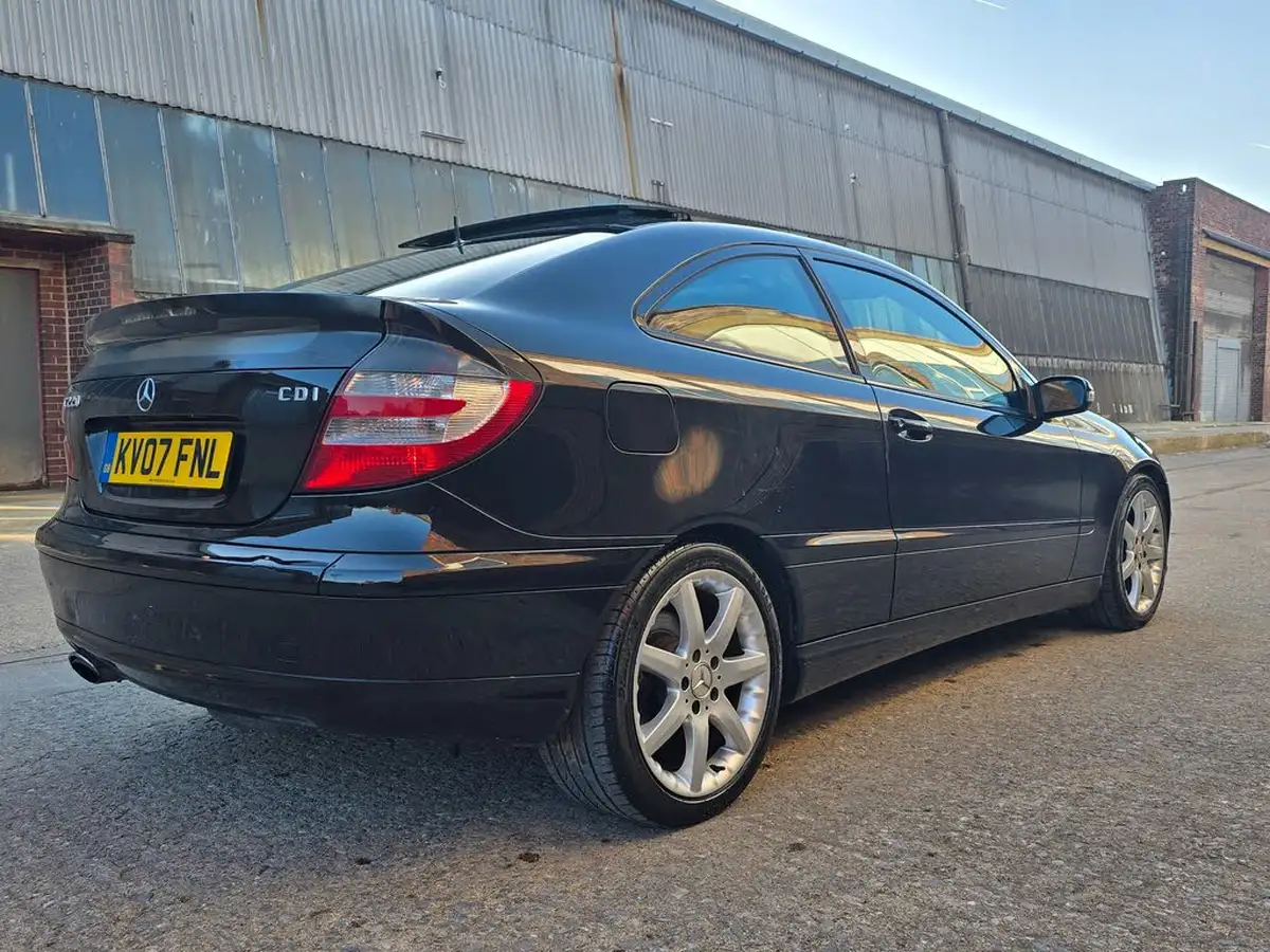 2007-mercedes-benz-c-class-21td-c220-cdi-se-coupe-2d-2148cc-auto-big-6