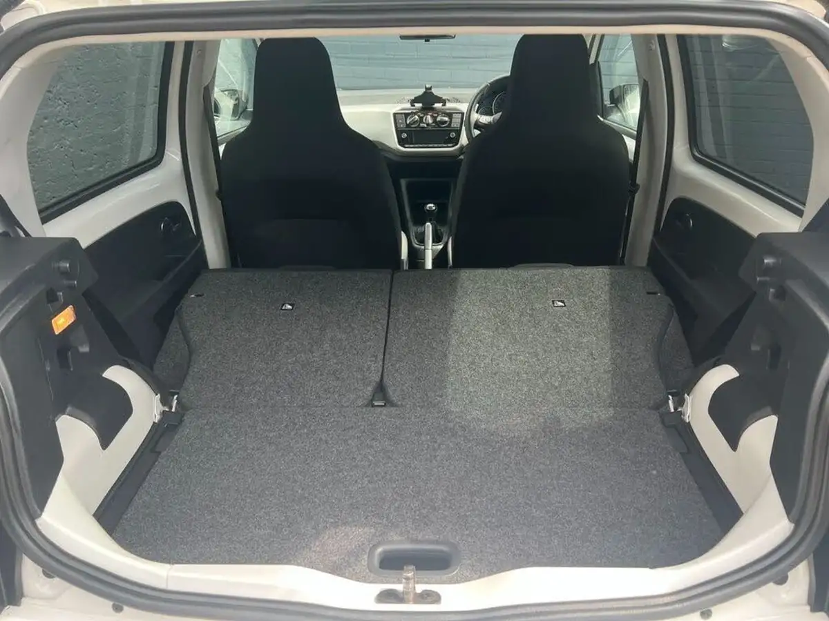 2017-volkswagen-up-10-high-up-75ps-5d-big-16