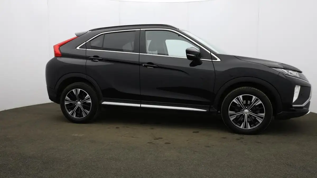 2021-mitsubishi-eclipse-cross-15-4-big-51