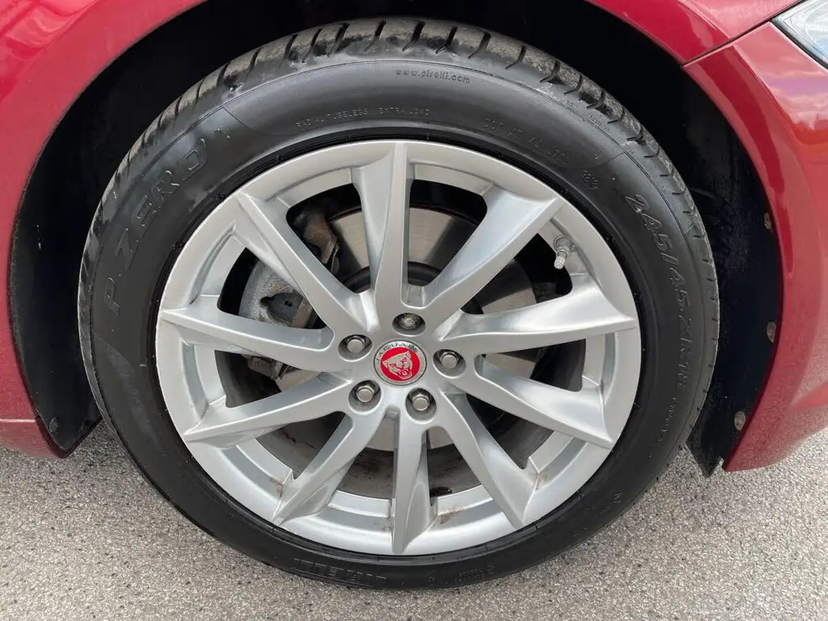 2014-jaguar-xf-30td-premium-luxury-sportbrake-5d-big-41