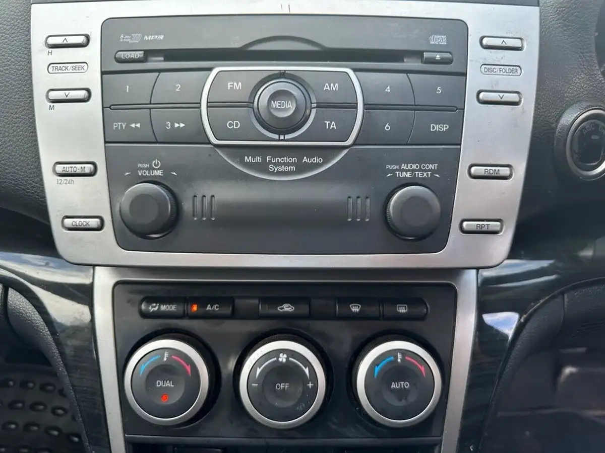 2010-mazda-mazda6-22td-sl-saloon-4d-big-29