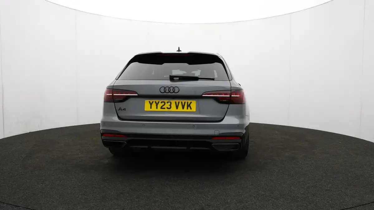 2023-audi-a4-avant-20-35-tdi-black-edition-big-68