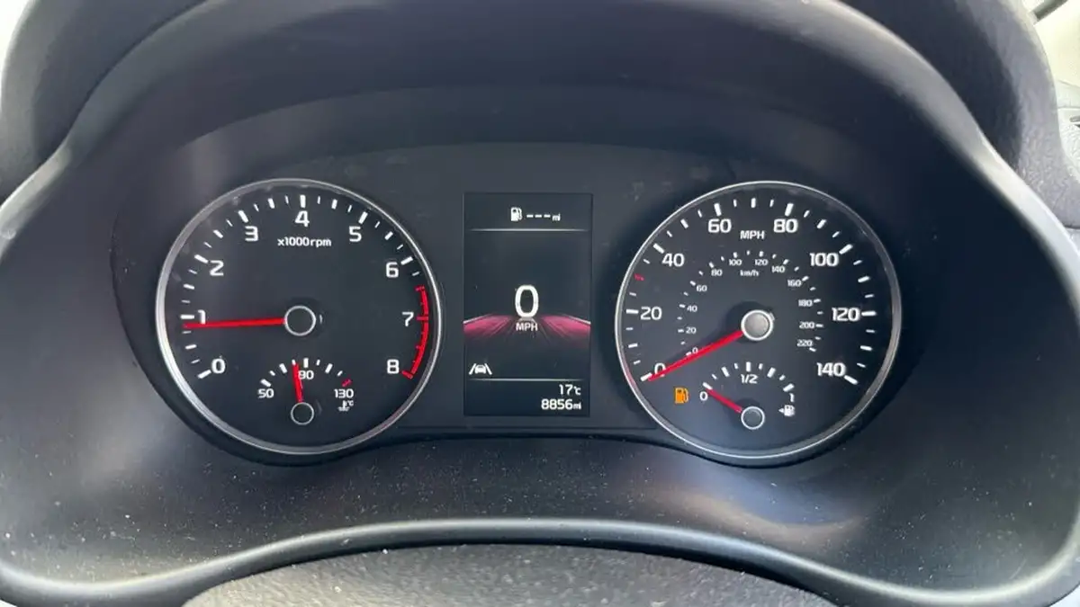2022-kia-rio-10-t-gdi-2-big-6