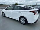 2019-toyota-prius-small-18