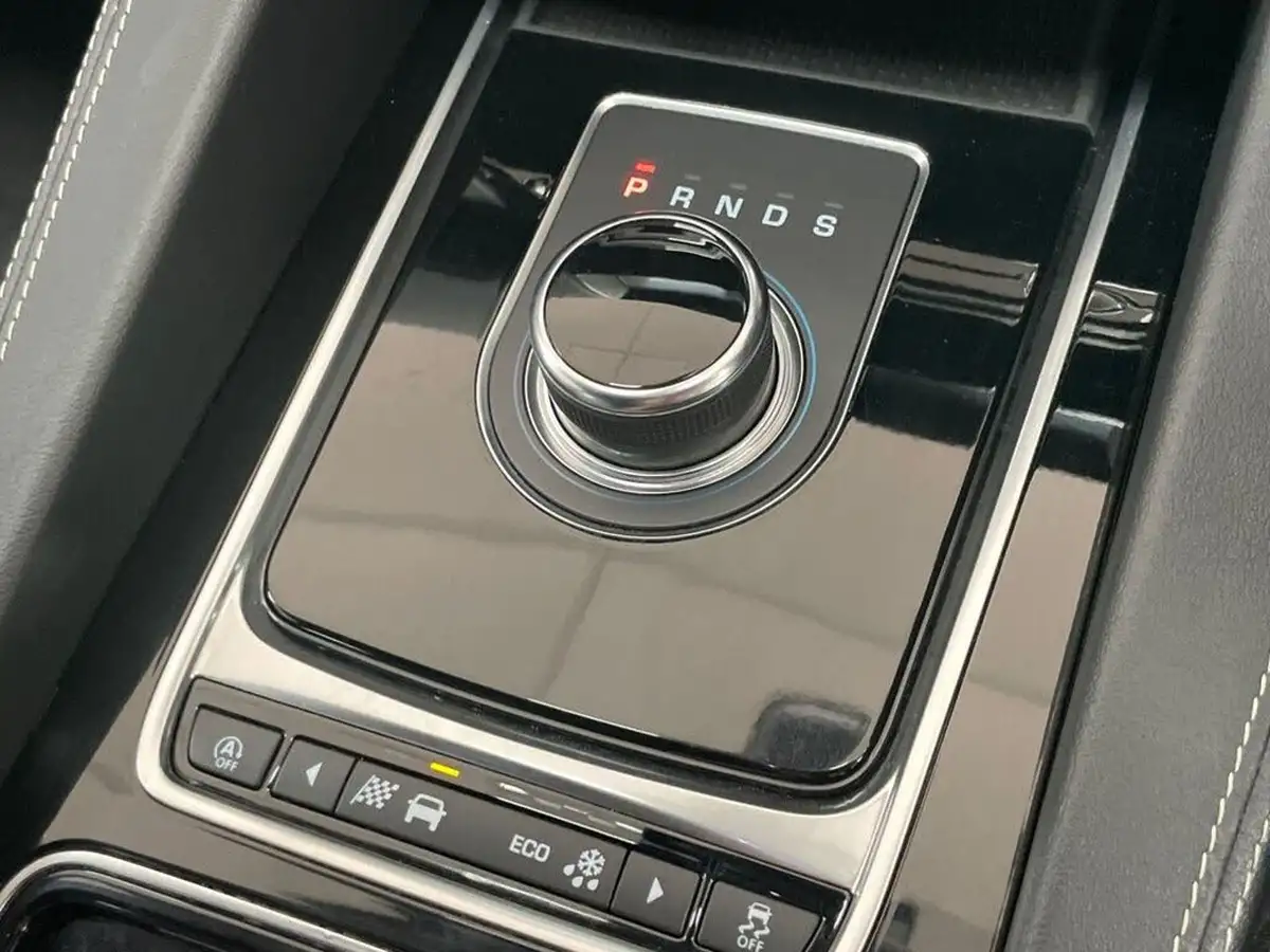 2019-jaguar-f-pace-20-i4d-r-sport-180ps-auto-big-42