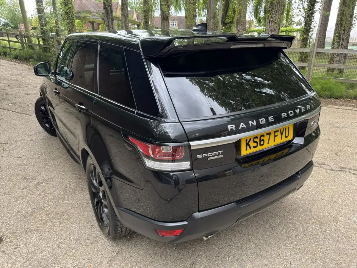 2018-land-rover-range-rover-sport-30-sd-v6-hse-sd-v6-big-29