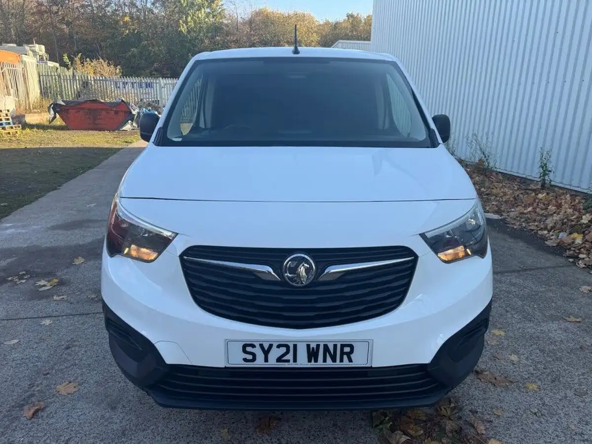 2021-vauxhall-combo-15cdti-edition-2000-100pseu6dt-big-1
