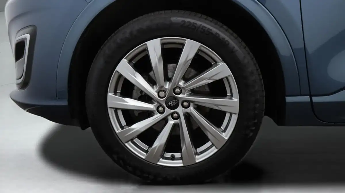 2022-ford-kuga-25t-vignale-225ps-phev-big-18
