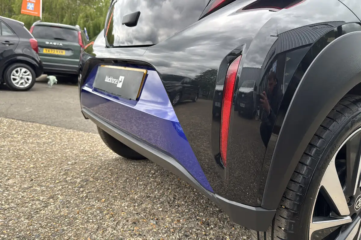 2022-toyota-aygo-x-10-vvt-i-edge-big-38