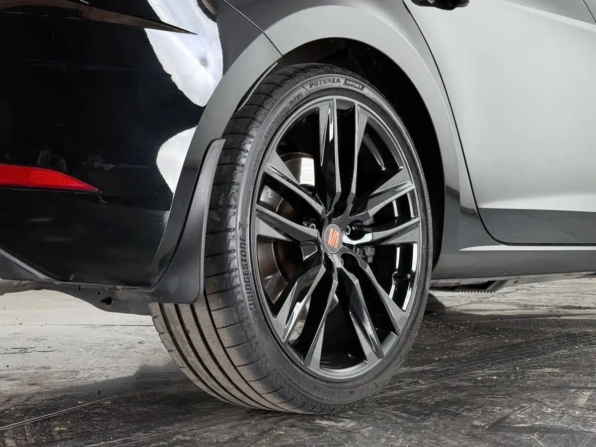 2020-seat-leon-20-tsi-cupra-290-big-10