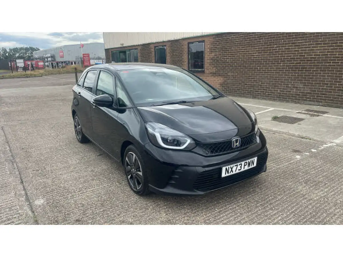 2023-honda-jazz-15-i-mmd-advance-big-35